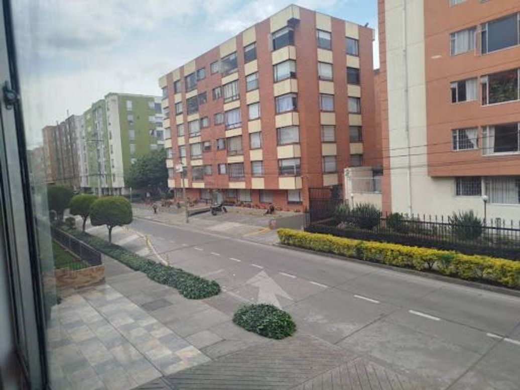 Apartamento de 2 alcobas en venta en Victoria Norte, Bogotá, 66 m² · foto 2 de 15