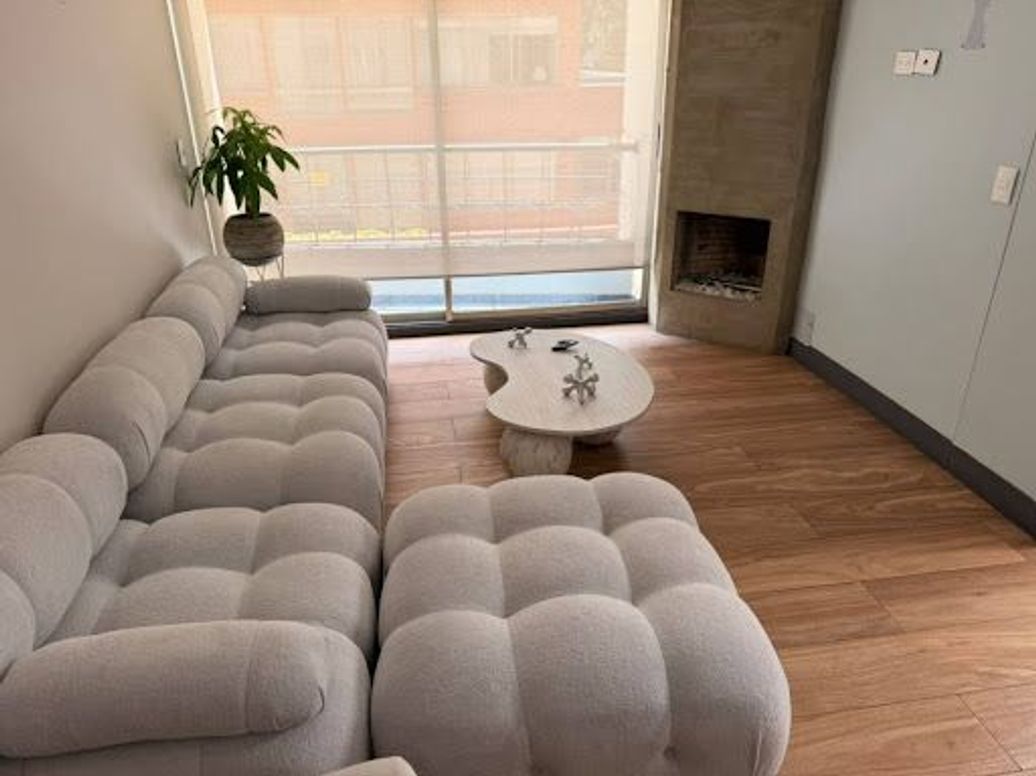 Apartamento de 2 alcobas en arriendo en Chicó Norte, Bogotá, 90 m² · foto 2 de 12