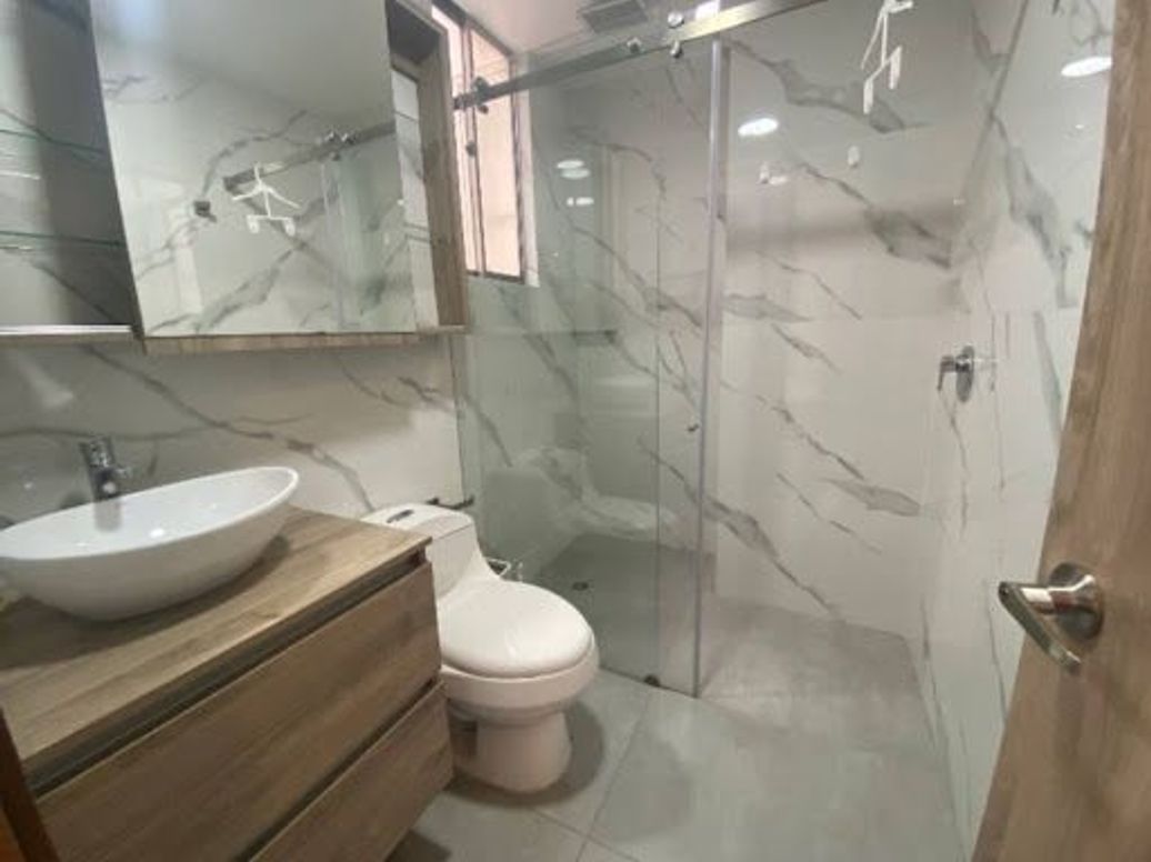 Apartamento de 2 alcobas en arriendo en Chicó Norte, Bogotá, 90 m² · foto 12 de 12