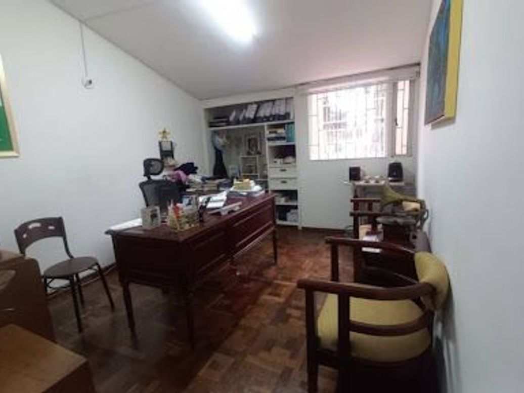 Casa de 5 alcobas en venta en El Contador, Bogotá, 260 m² · foto 17 de 20