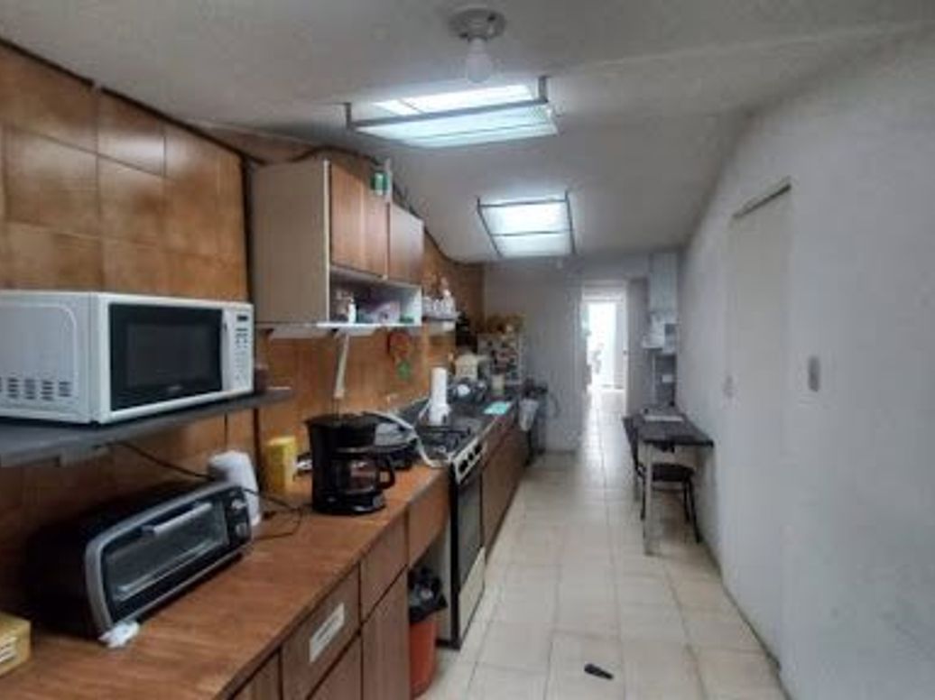 Casa de 5 alcobas en venta en El Contador, Bogotá, 260 m² · foto 10 de 20