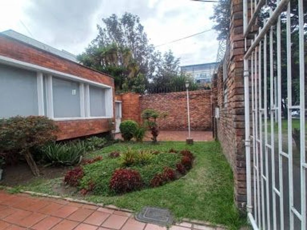 Casa de 5 alcobas en venta en El Contador, Bogotá, 260 m² · foto 4 de 20