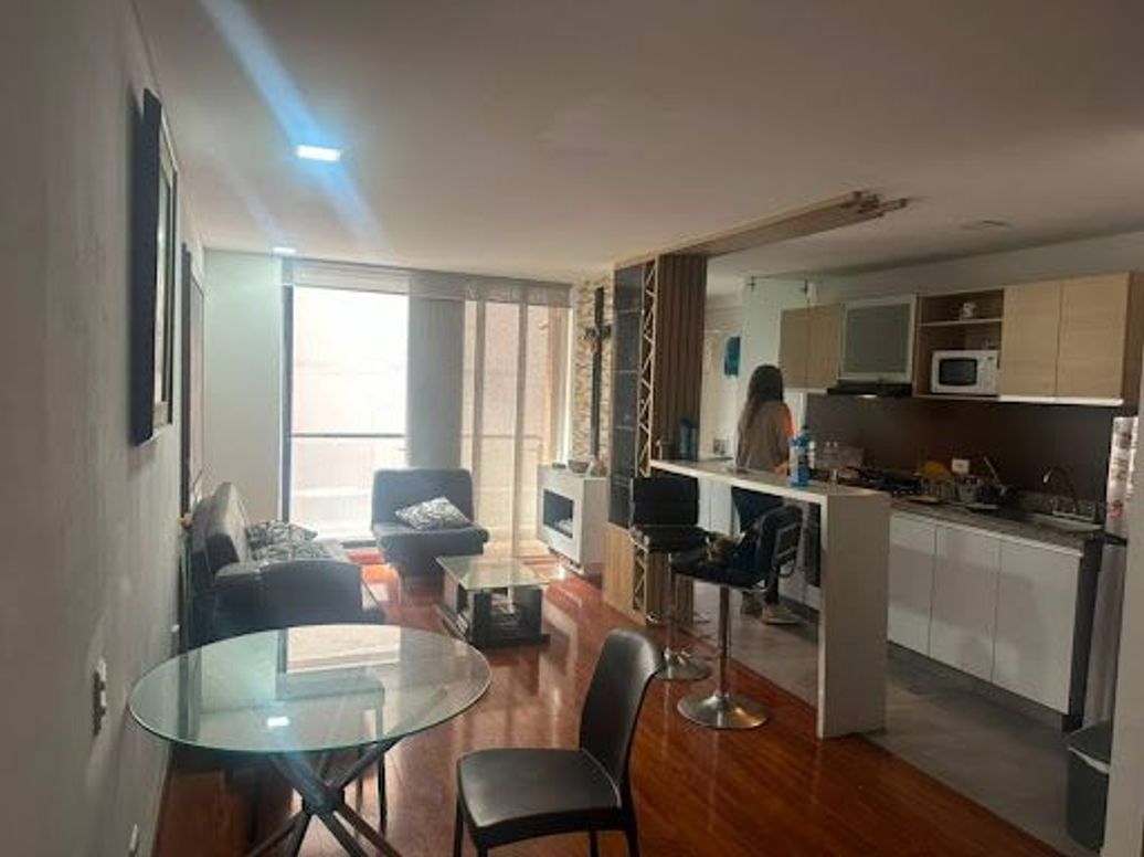 Apartamento de 3 alcobas en venta en Bosque Calderón, Bogotá, 73 m² · foto 3 de 10