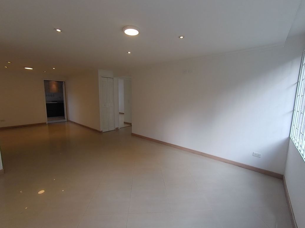 Apartamento de 2 alcobas en arriendo en La Esperanza, Bogotá, 65 m² · foto 3 de 19