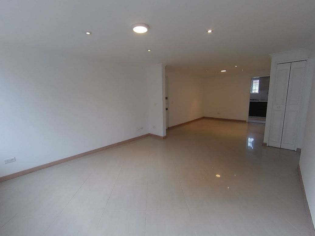 Apartamento de 2 alcobas en arriendo en La Esperanza, Bogotá, 65 m² · foto 2 de 19
