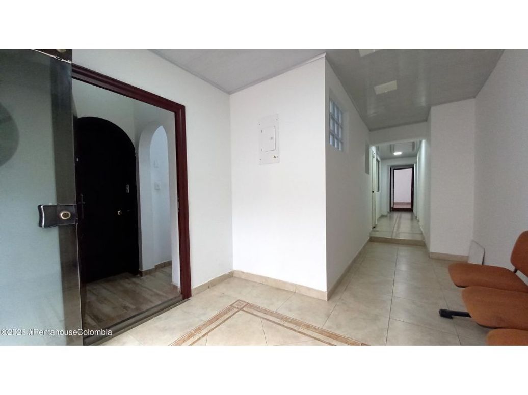 Casa de 4 alcobas en venta en Teusaquillo, Bogotá, 316 m² · foto 3 de 20