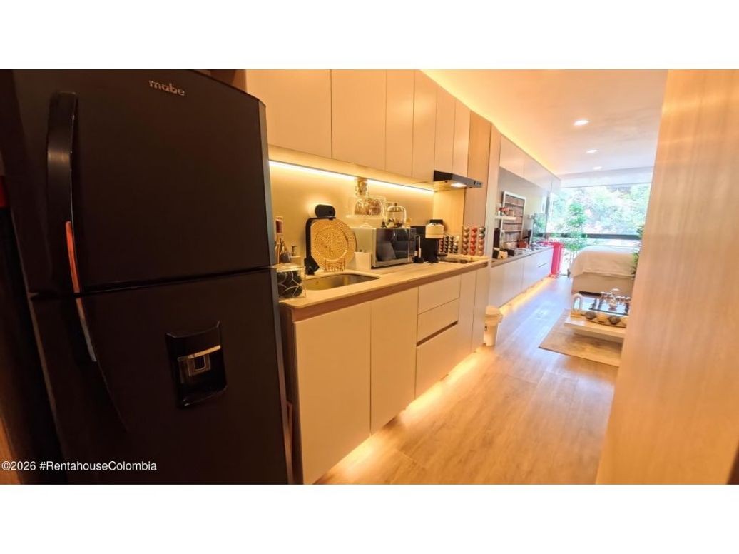 Apartamento de 1 alcoba en venta en Bosque De Pinos, Bogotá, 30 m² · foto 5 de 11