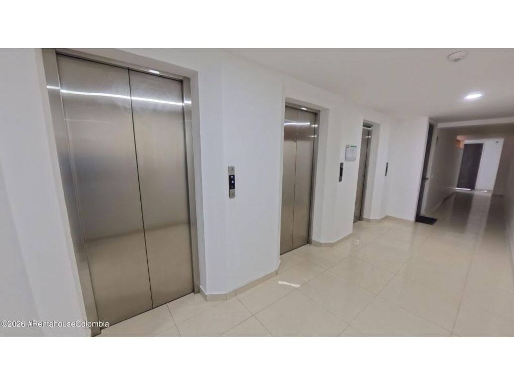 Apartamento de 3 alcobas en venta en Cedritos, Bogotá, 84 m² · foto 17 de 20