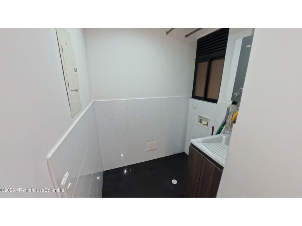 Apartamento de 3 alcobas en venta en Cedritos, Bogotá, 84 m² · foto 6 de 20