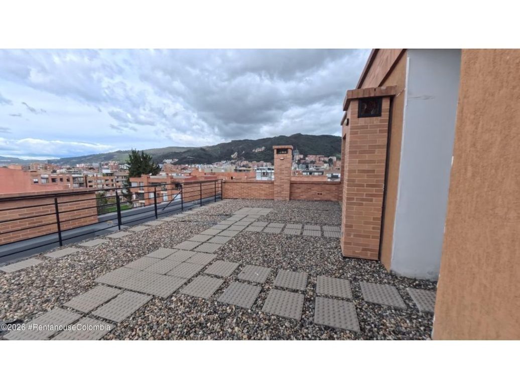 Apartamento de 1 alcoba en venta en Santa Barbara Central, Bogotá, 30 m² · foto 13 de 15