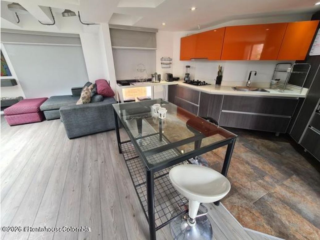 Apartamento de 2 alcobas en venta en Cedro Salazar, Bogotá, 93 m² · foto 3 de 20