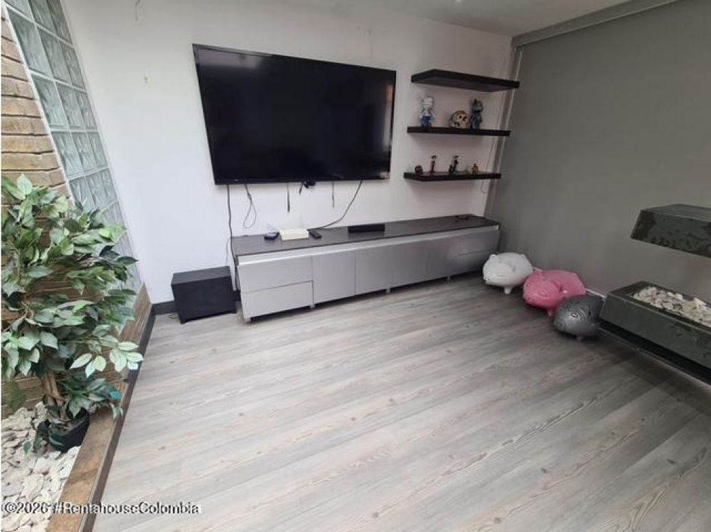 Apartamento de 2 alcobas en venta en Cedro Salazar, Bogotá, 93 m² · foto 7 de 20
