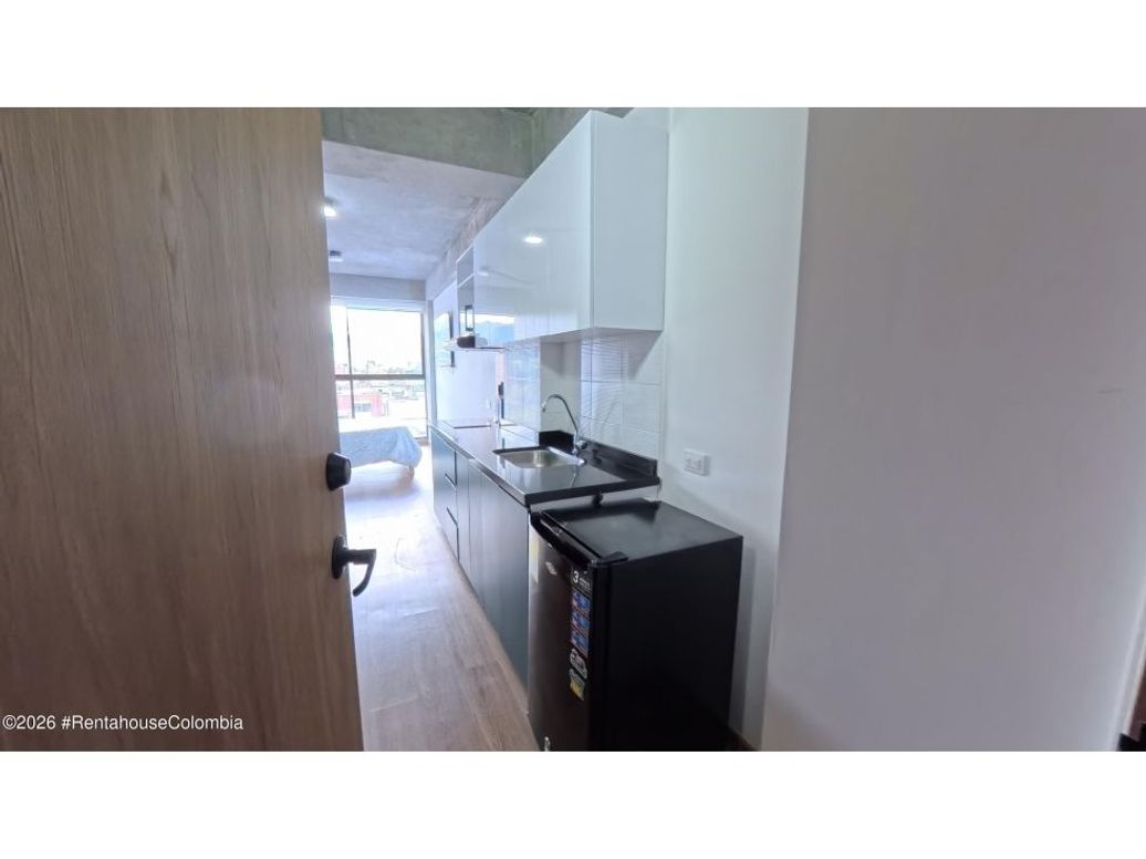Apartamento de 1 alcoba en venta en Quinta Paredes, Bogotá, 23 m² · foto 2 de 20