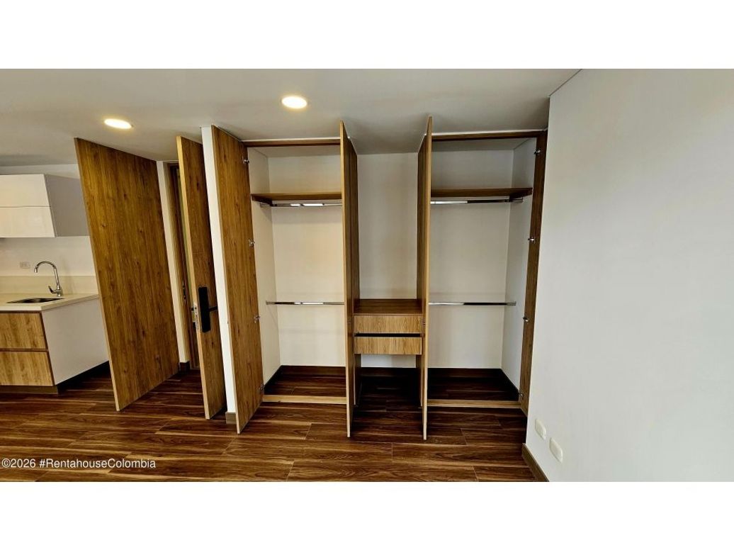 Apartamento de 1 alcoba en venta en Bogotá, Bogotá, 29 m² · foto 6 de 9