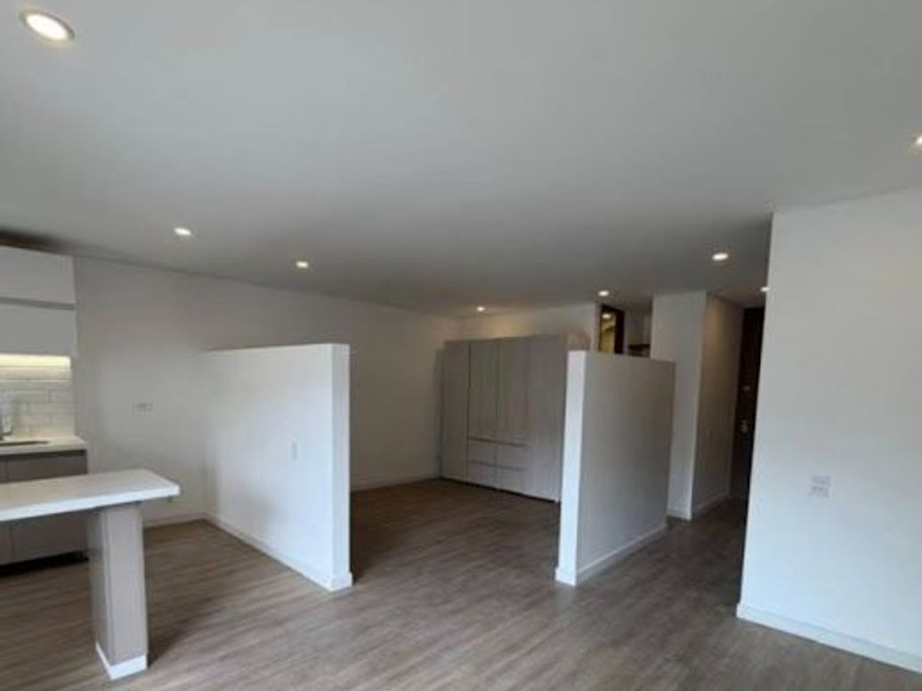 Apartaestudio en venta en Usaquén, Bogotá, 52 m² · foto 4 de 8