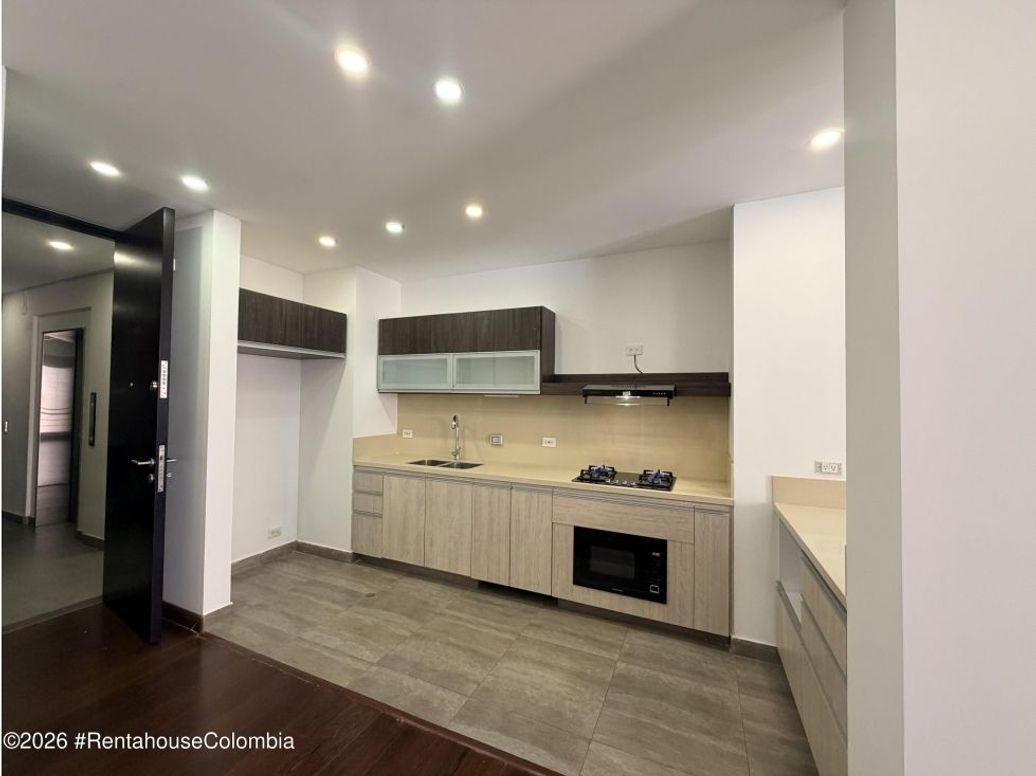 Apartamento de 1 alcoba en venta en Molinos Norte, Bogotá, 52 m² · foto 3 de 20