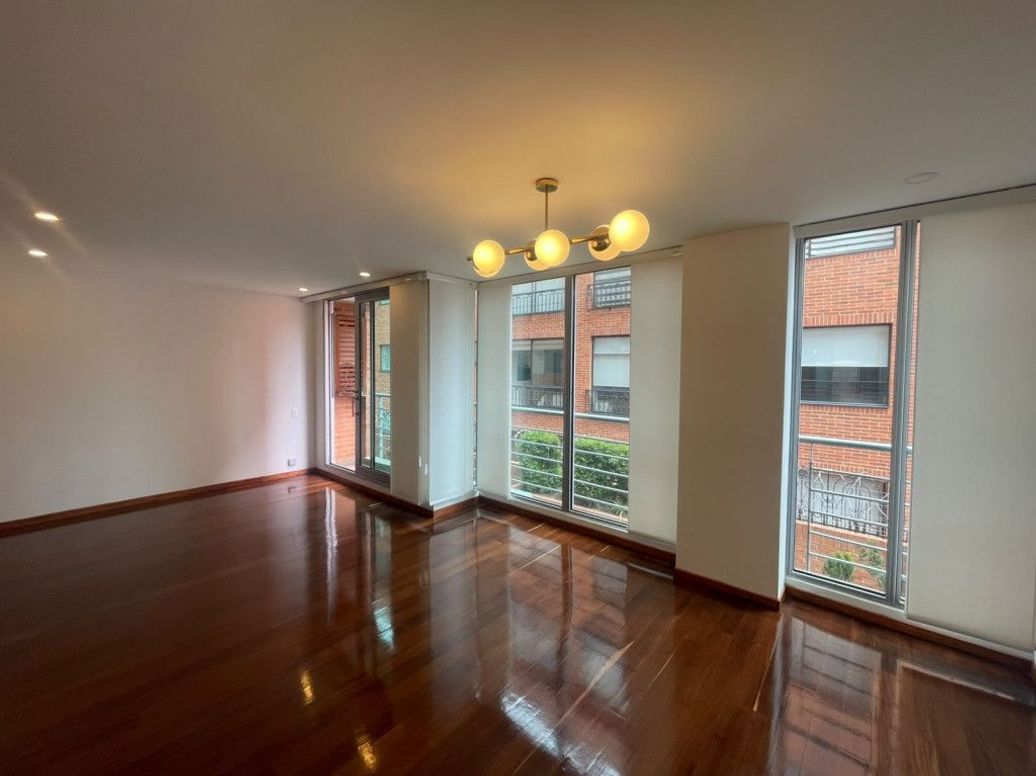 Apartamento de 2 alcobas en arriendo en Santa Bibiana, Bogotá, 74 m² · foto 3 de 17