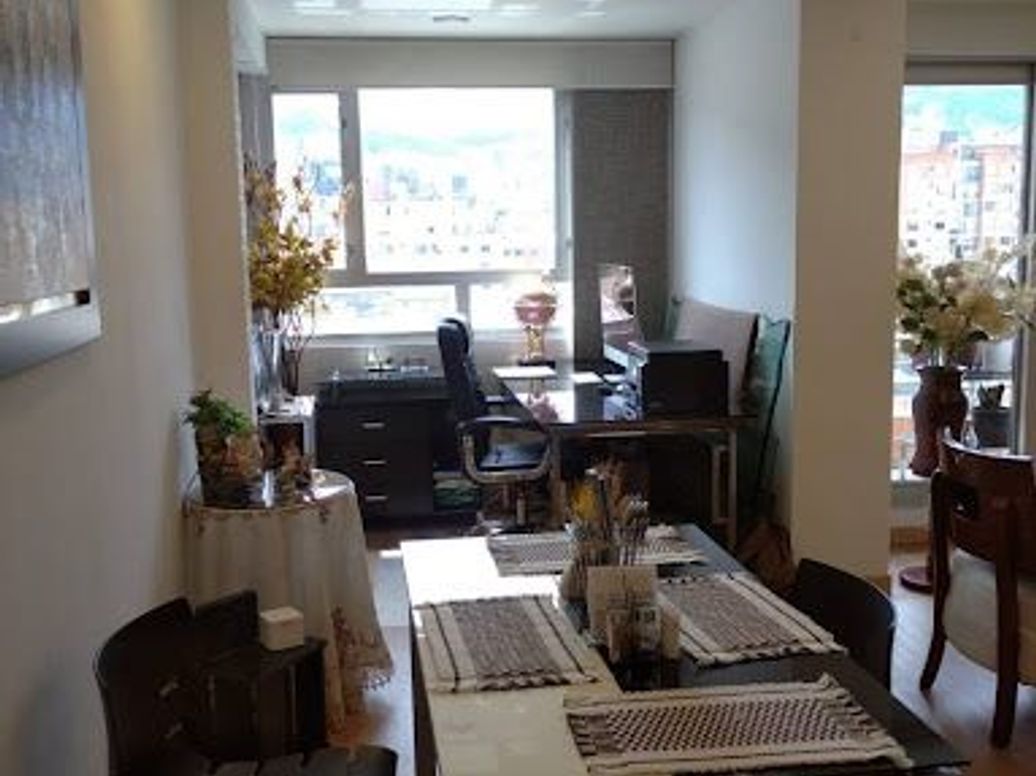 Apartamento de 3 alcobas en venta en Ciudad Berna, Bogotá, 96 m² · foto 2 de 12
