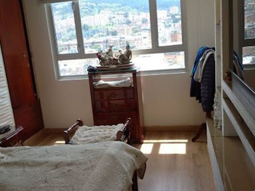 Apartamento de 3 alcobas en venta en Ciudad Berna, Bogotá, 96 m² · foto 6 de 12