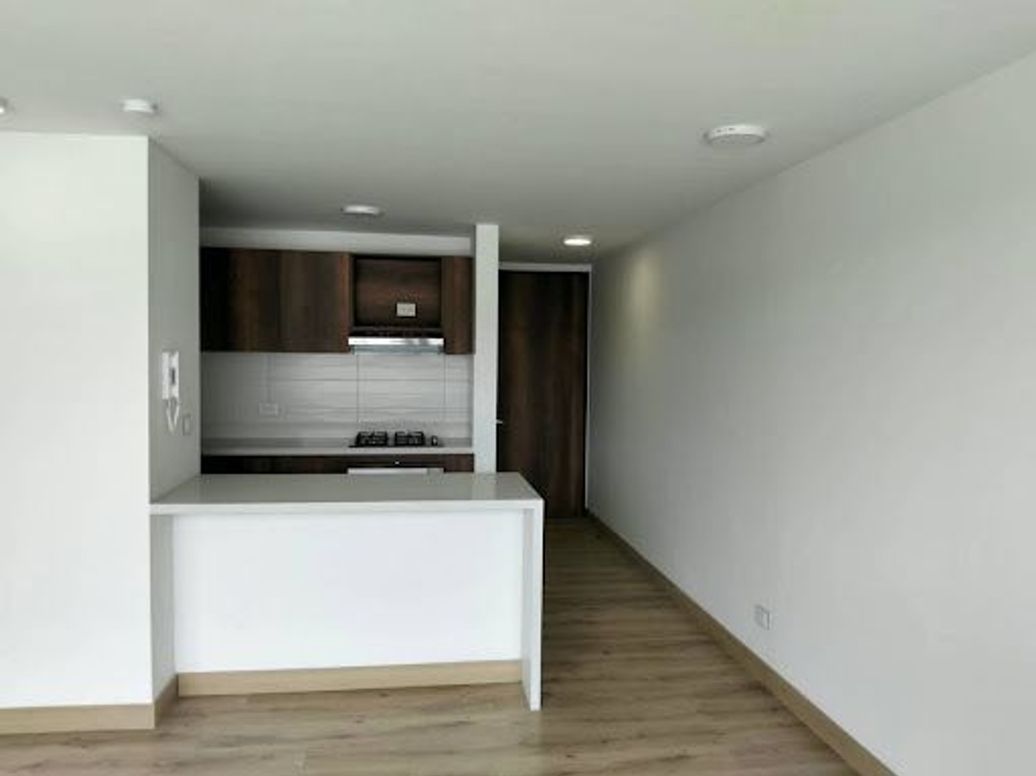 Apartamento de 3 alcobas en venta en Mirandela, Bogotá, 91 m² · foto 7 de 20