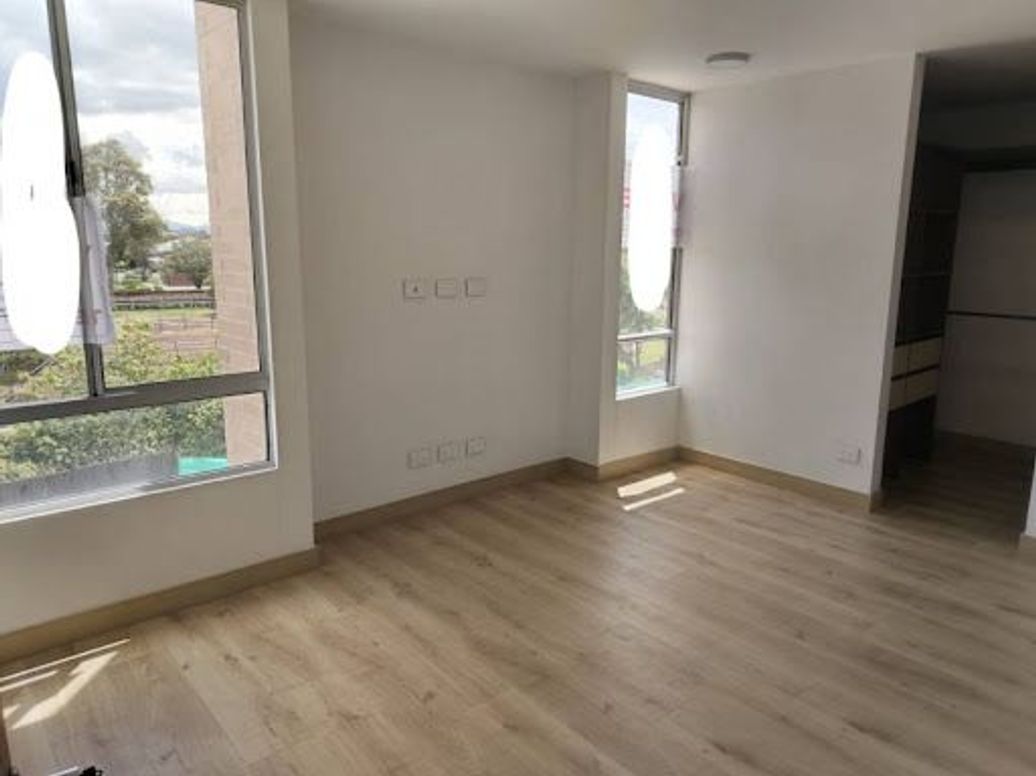 Apartamento de 3 alcobas en venta en Mirandela, Bogotá, 91 m² · foto 10 de 20