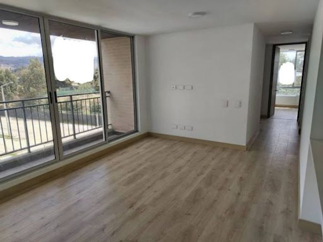 Apartamento de 3 alcobas en venta en Mirandela, Bogotá, 91 m² · foto 6 de 20
