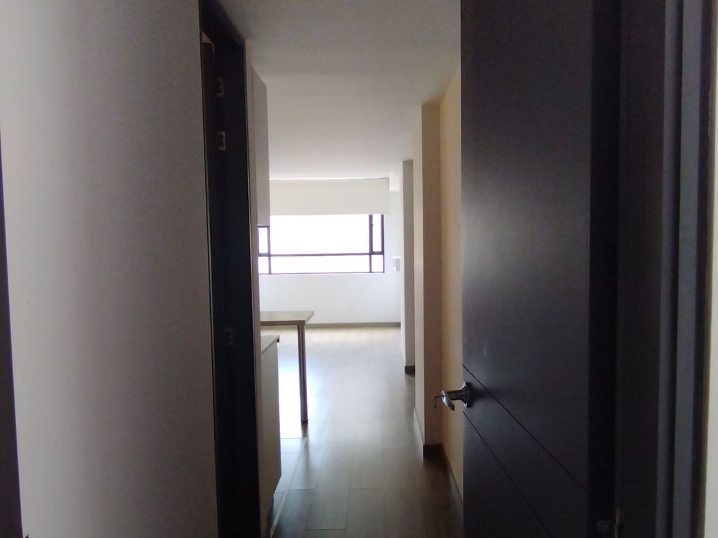 Apartaestudio en arriendo en Chapinero Central, Bogotá, 25 m² · foto 2 de 16