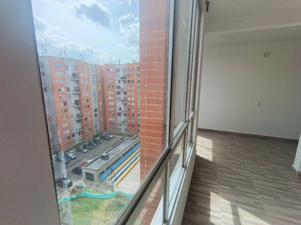 Apartamento de 2 alcobas en venta en Tierra Buena, Bogotá, 52 m² · foto 7 de 20