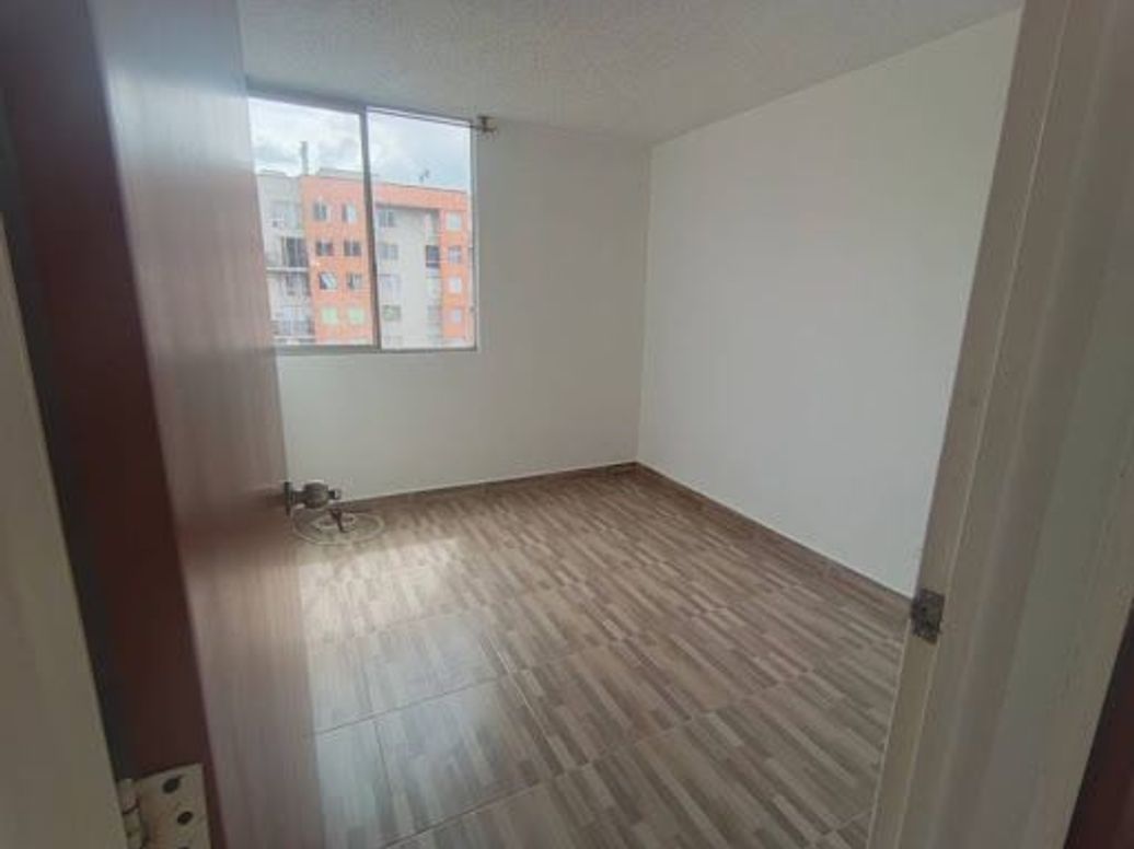 Apartamento de 2 alcobas en venta en Tierra Buena, Bogotá, 52 m² · foto 8 de 20