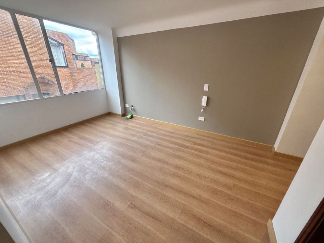 Apartamento de 2 alcobas en venta en Santa Barbara Central, Bogotá, 69 m² · foto 11 de 17