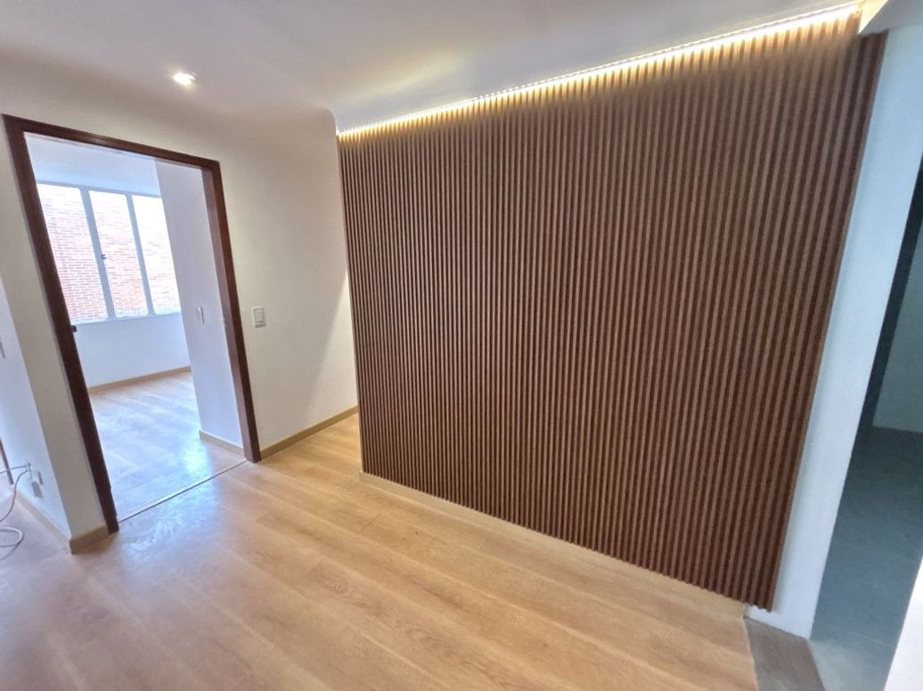 Apartamento de 2 alcobas en venta en Santa Barbara Central, Bogotá, 69 m² · foto 5 de 17