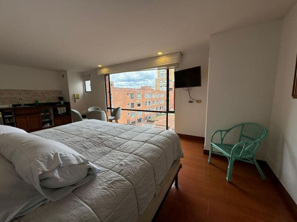 Apartamento de 1 alcoba en venta en Chico Norte Et. Ii, Bogotá, 38 m² · foto 9 de 20