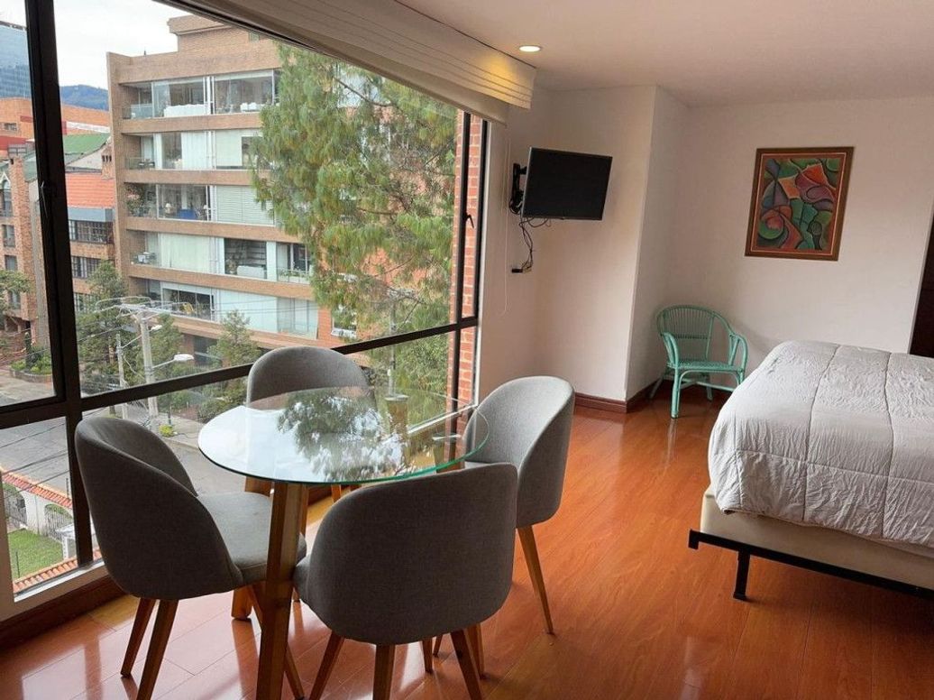 Apartamento de 1 alcoba en venta en Chico Norte Et. Ii, Bogotá, 38 m² · foto 2 de 20