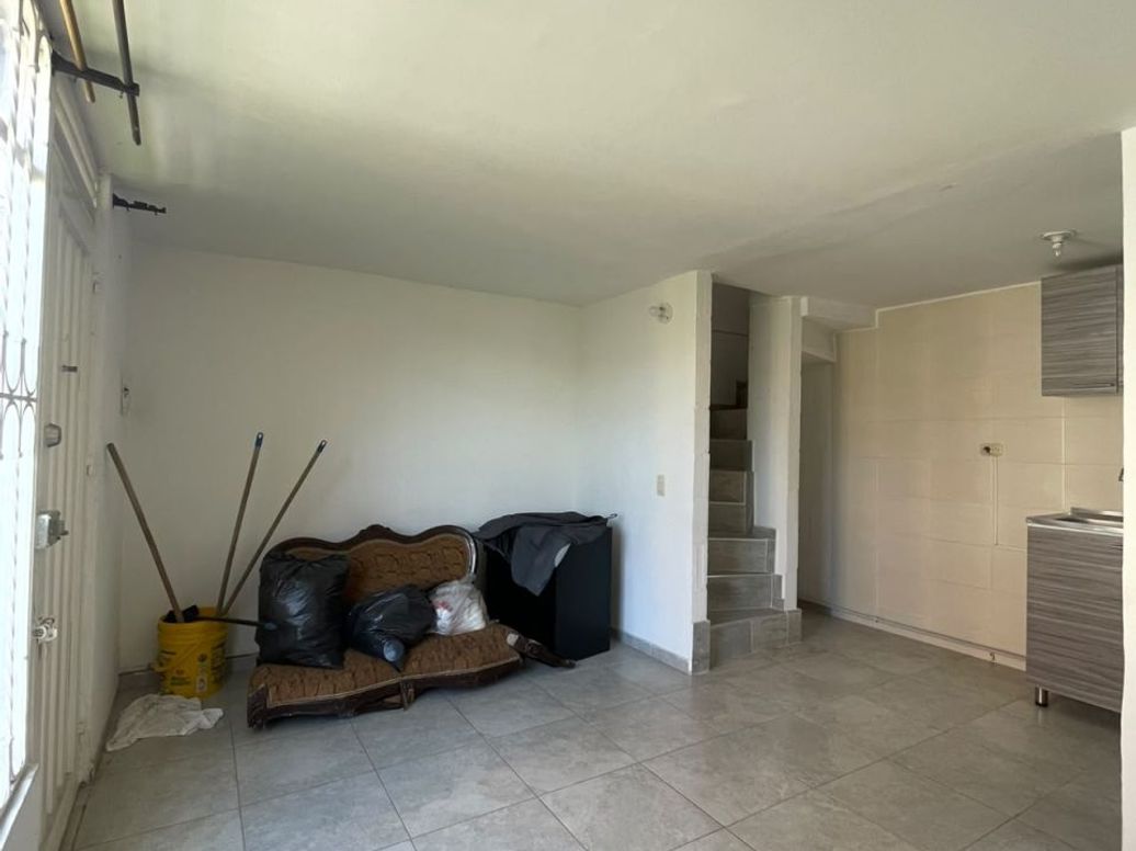 Casa de 2 alcobas en venta en Predio Caldas, Bogotá, 54 m² · foto 2 de 20