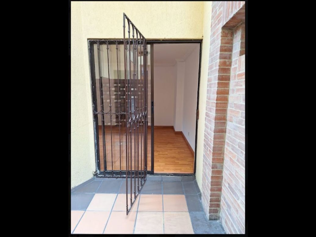 Apartamento de 2 alcobas en arriendo en Salitre Greco, Bogotá, 65 m² · foto 2 de 19