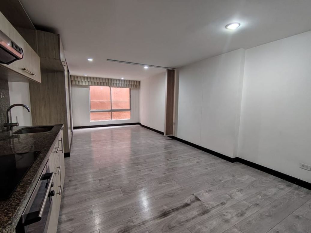 Apartamento de 1 alcoba en venta en Chapinero Central, Bogotá, 31 m² · foto 4 de 16
