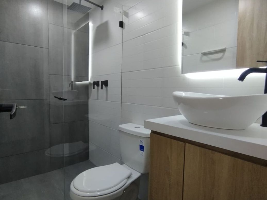 Apartaestudio en arriendo en Julio Flórez, Bogotá, 42 m² · foto 2 de 12