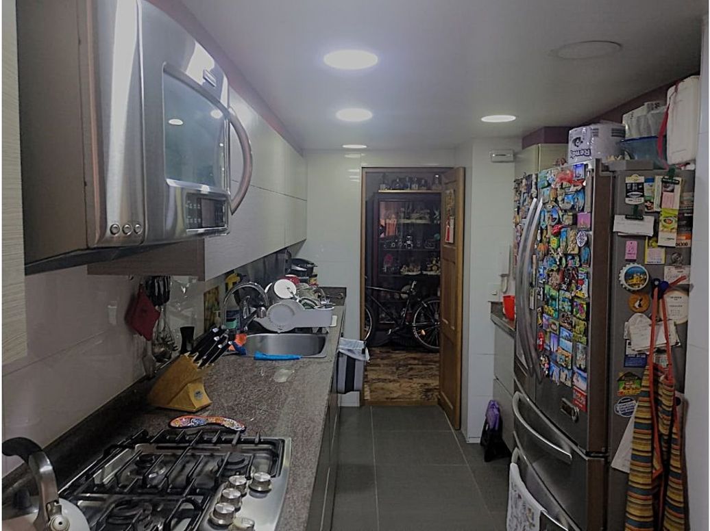 Apartamento de 3 alcobas en venta en Santa Barbara, Bogotá, 170 m² · foto 8 de 13
