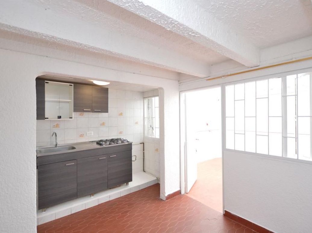 Casa de 2 alcobas en arriendo en Villas De Granada Et. I, Bogotá, 65 m² · foto 3 de 13