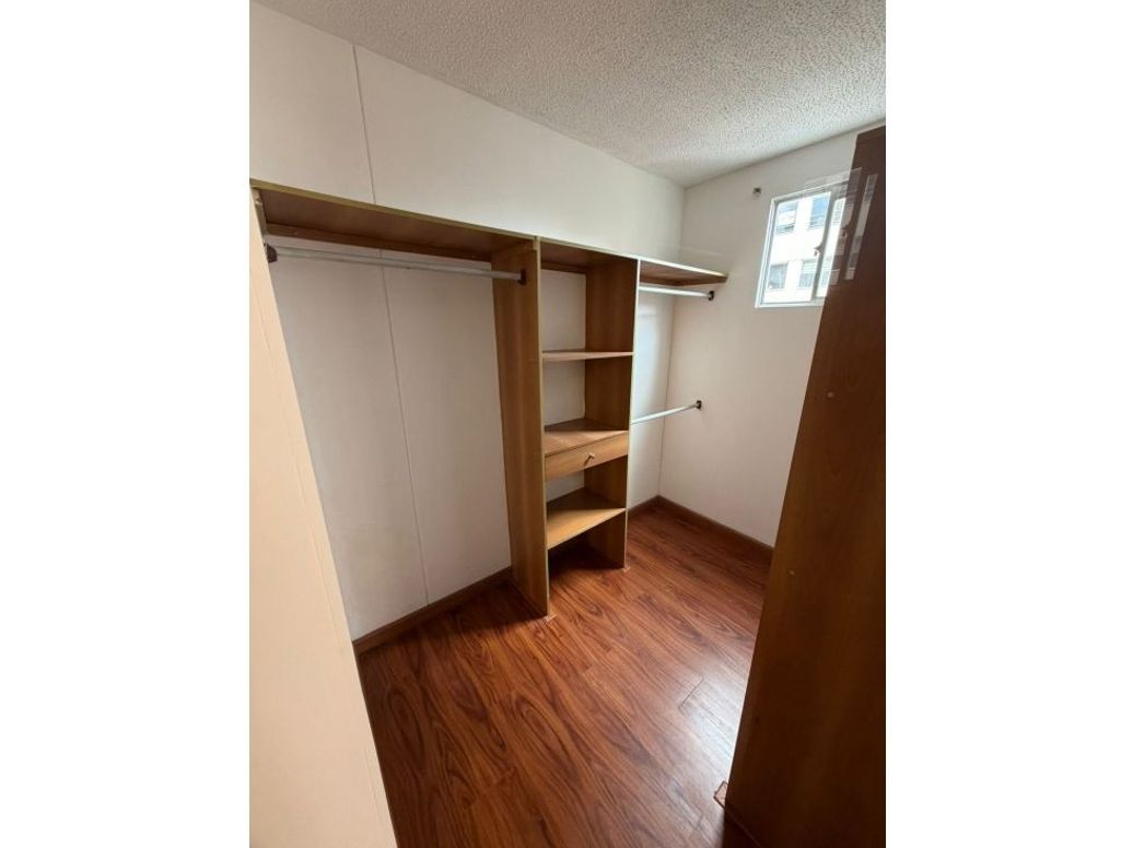 Apartamento de 3 alcobas en venta en Hayuelos, Bogotá, 81 m² · foto 11 de 20