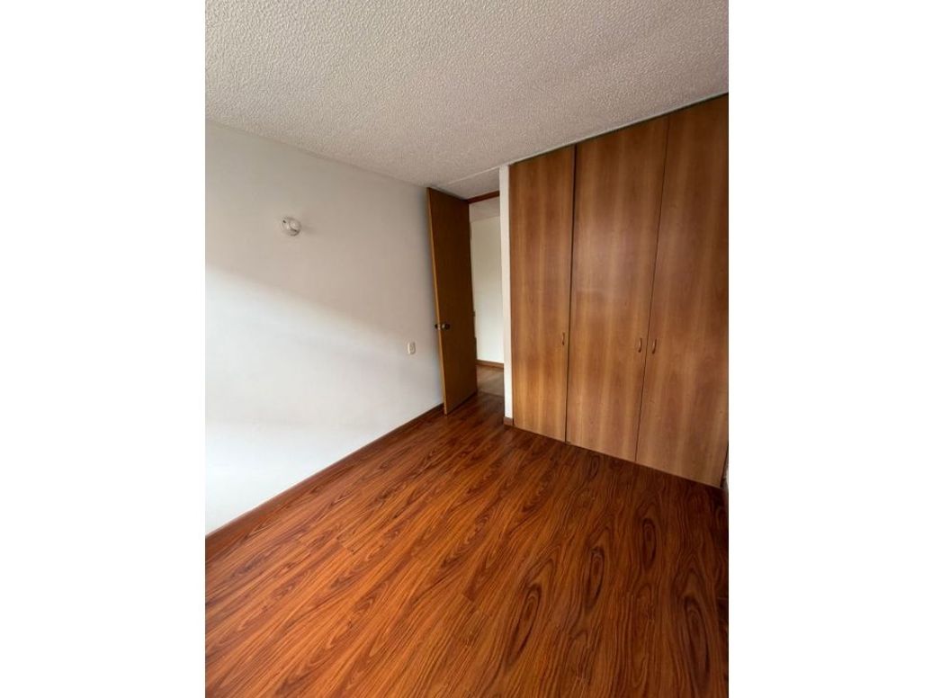 Apartamento de 3 alcobas en venta en Hayuelos, Bogotá, 81 m² · foto 14 de 20