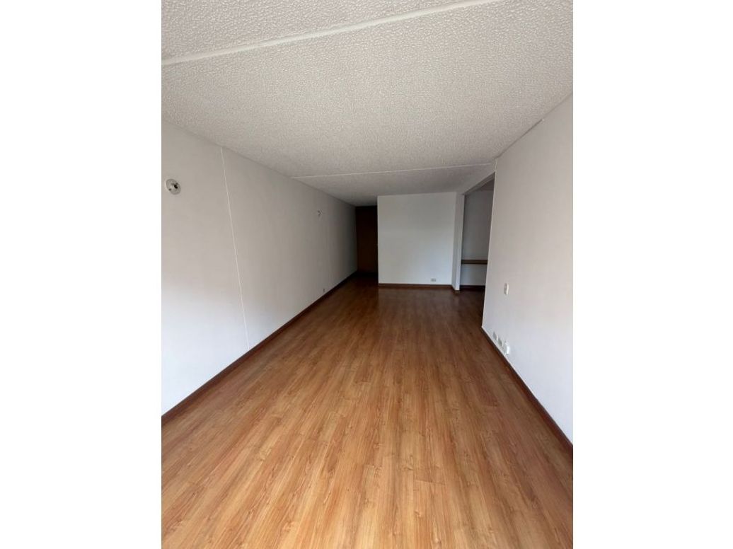 Apartamento de 3 alcobas en venta en Hayuelos, Bogotá, 81 m² · foto 7 de 20