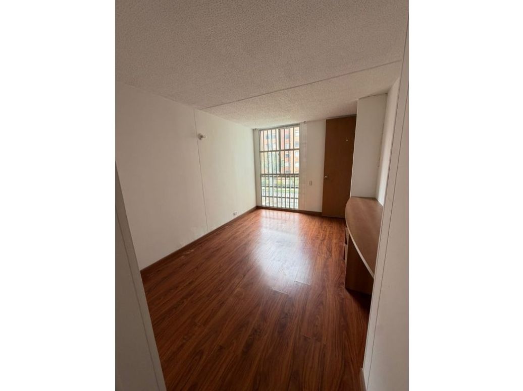 Apartamento de 3 alcobas en venta en Hayuelos, Bogotá, 81 m² · foto 9 de 20