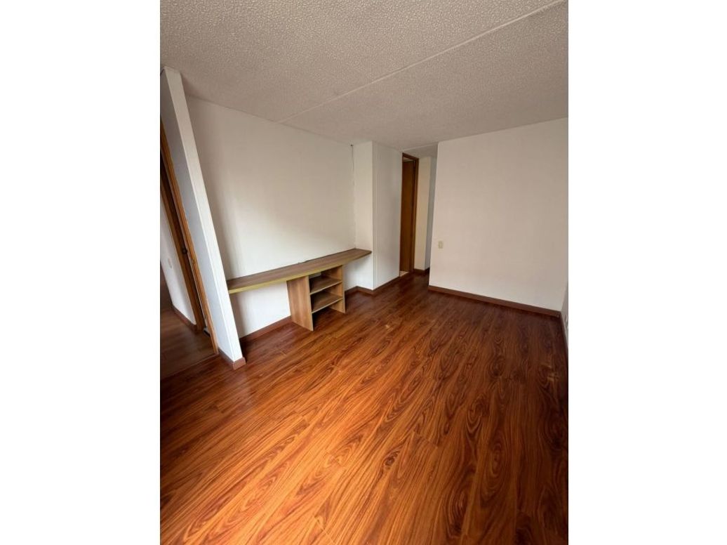 Apartamento de 3 alcobas en venta en Hayuelos, Bogotá, 81 m² · foto 10 de 20