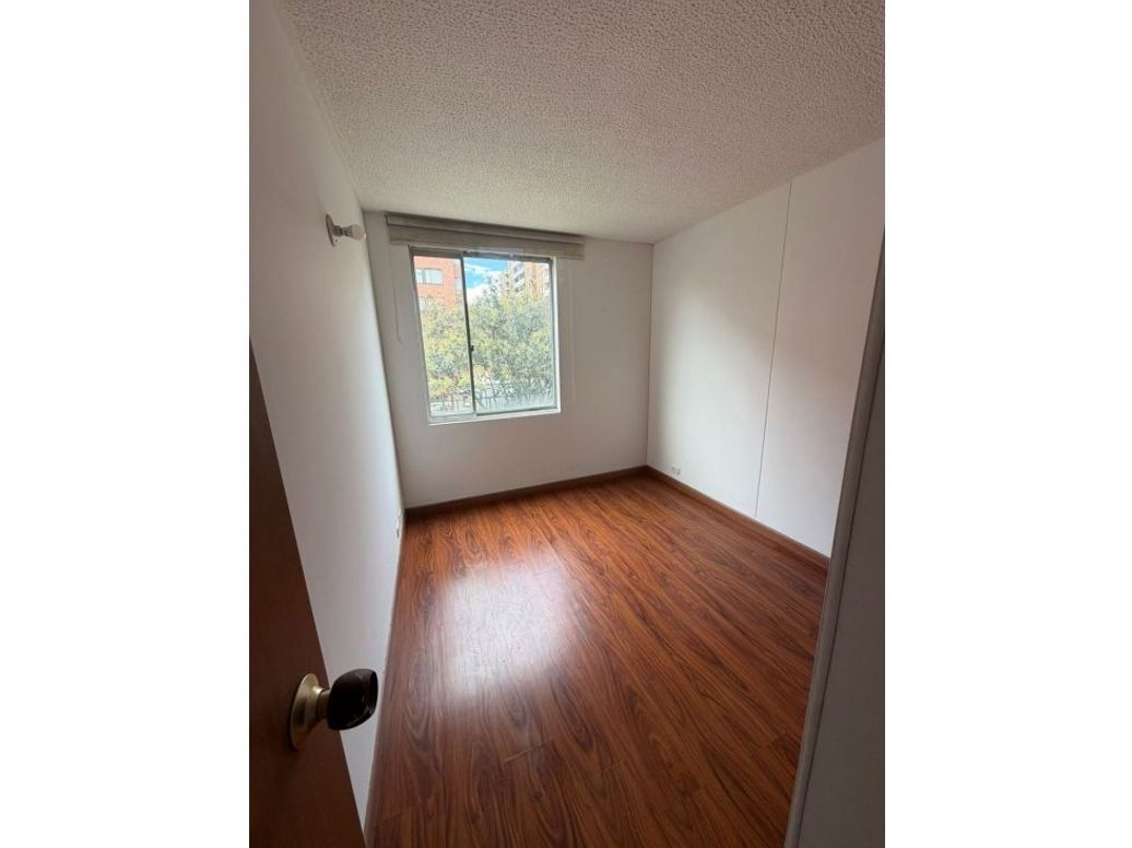 Apartamento de 3 alcobas en venta en Hayuelos, Bogotá, 81 m² · foto 17 de 20