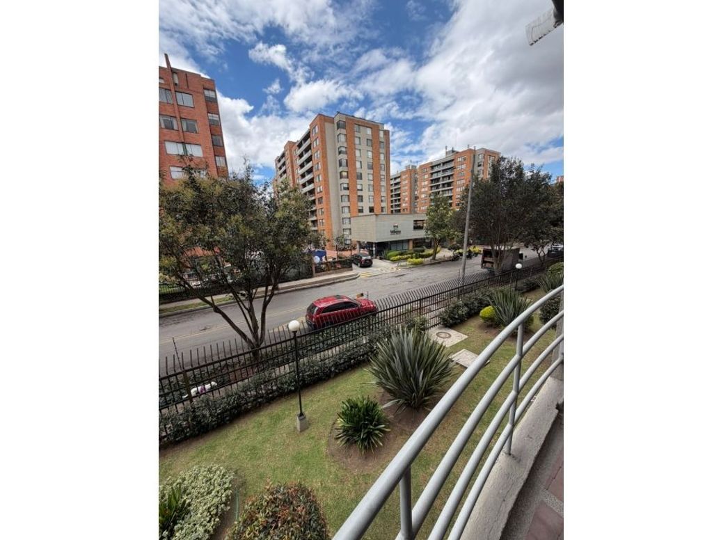 Apartamento de 3 alcobas en venta en Hayuelos, Bogotá, 81 m² · foto 8 de 20