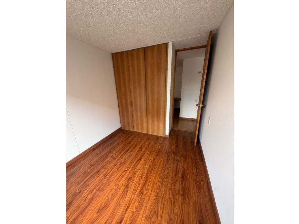 Apartamento de 3 alcobas en venta en Hayuelos, Bogotá, 81 m² · foto 16 de 20