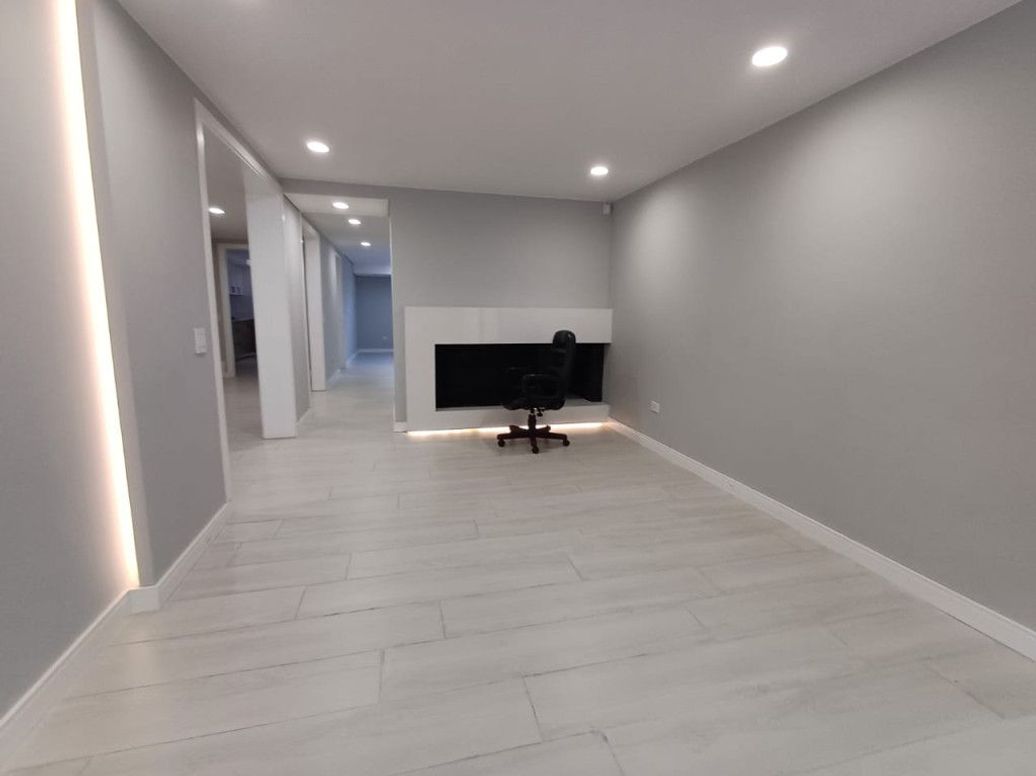 Casa de 3 alcobas en venta en Niza Norte, Bogotá, 281 m² · foto 3 de 20