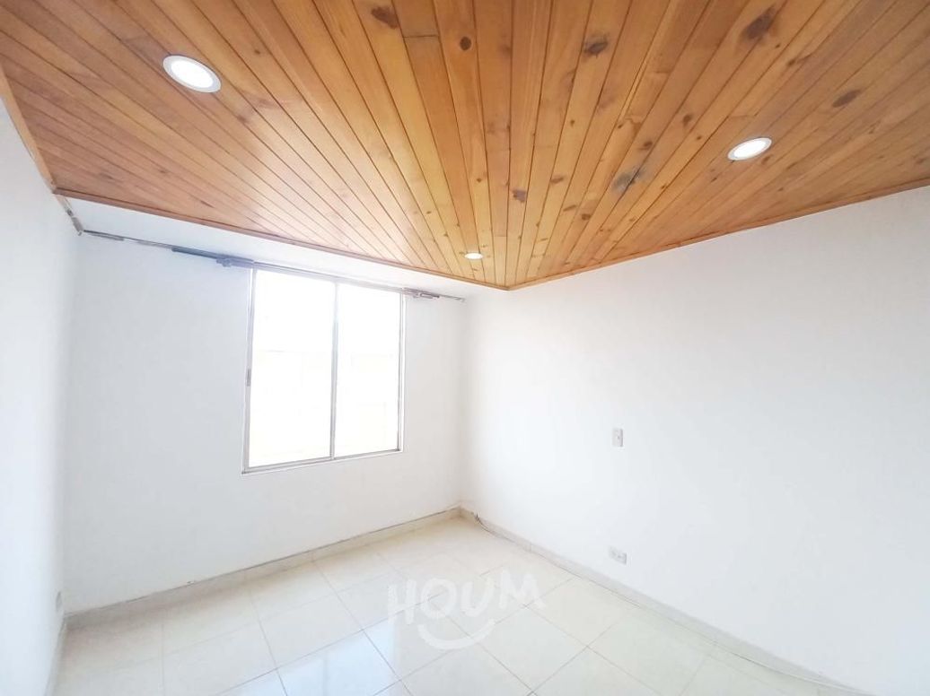 Apartamento de 3 alcobas en venta en Campo Alegre, Bogotá, 65 m² · foto 10 de 15