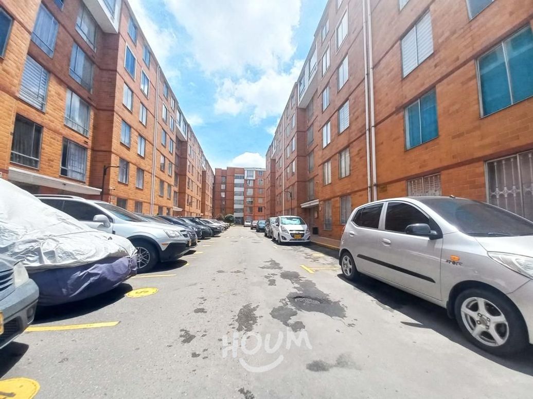 Apartamento de 3 alcobas en venta en Campo Alegre, Bogotá, 65 m² · foto 13 de 15